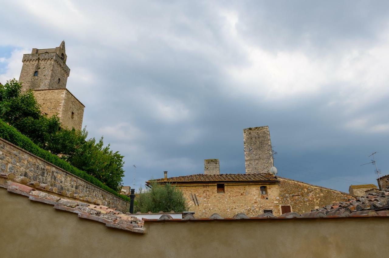 Casa Del Medioevo Apartment San Gimignano Bagian luar foto